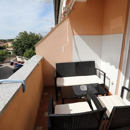 Apartment Loly Medulin Extérieur photo