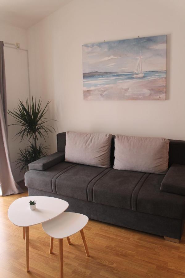 Apartment Loly Medulin Extérieur photo