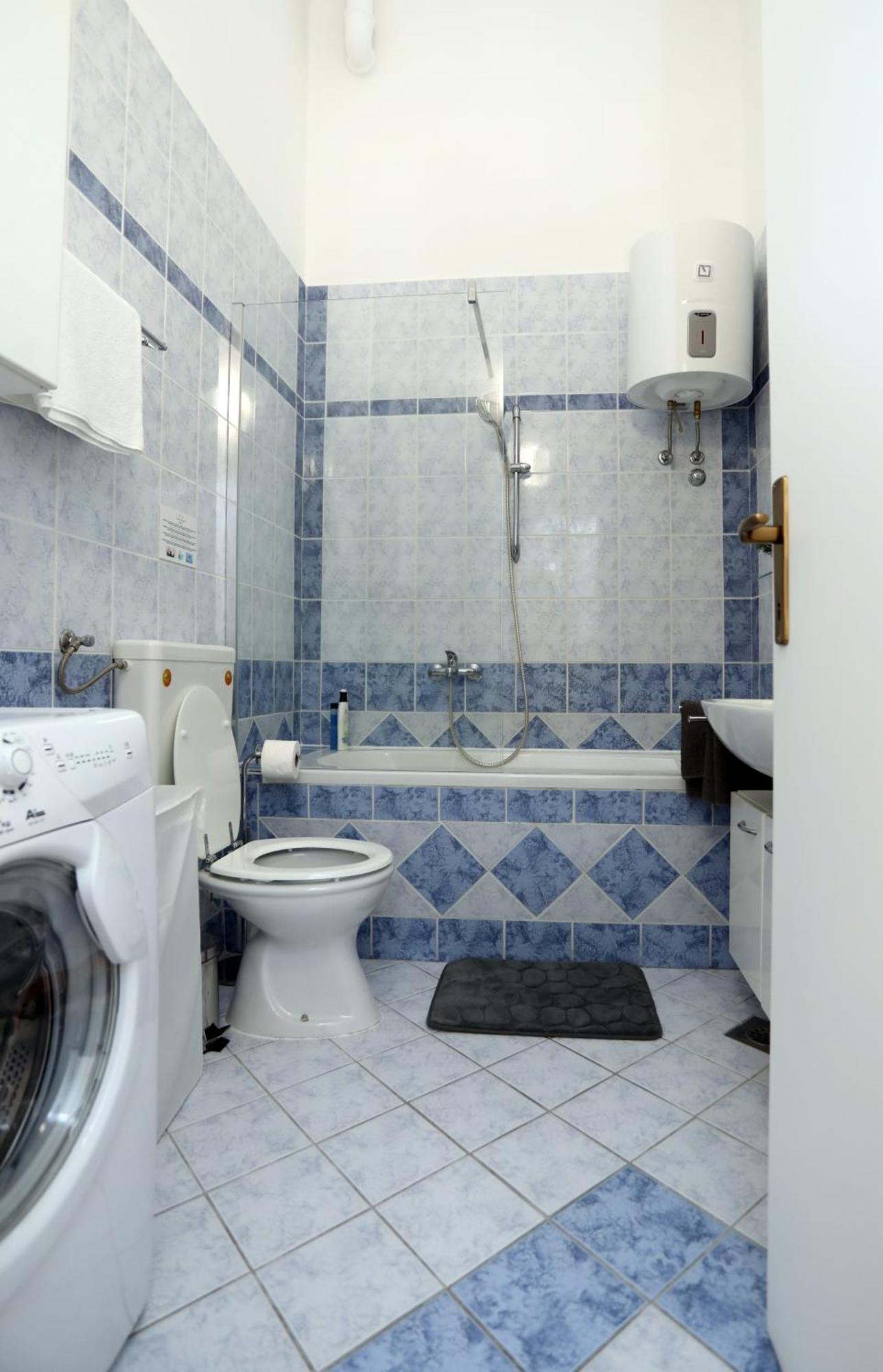 Apartment Loly Medulin Extérieur photo